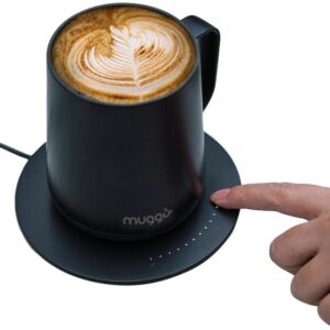 black Muggo cup with coffee