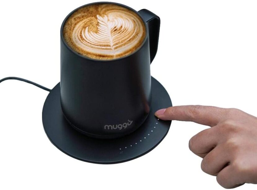 black Muggo cup with coffee